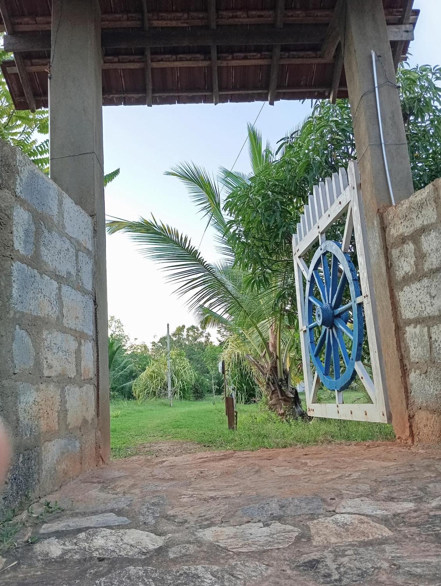 Appartamento Sunshine Cafe Tangalle Esterno foto