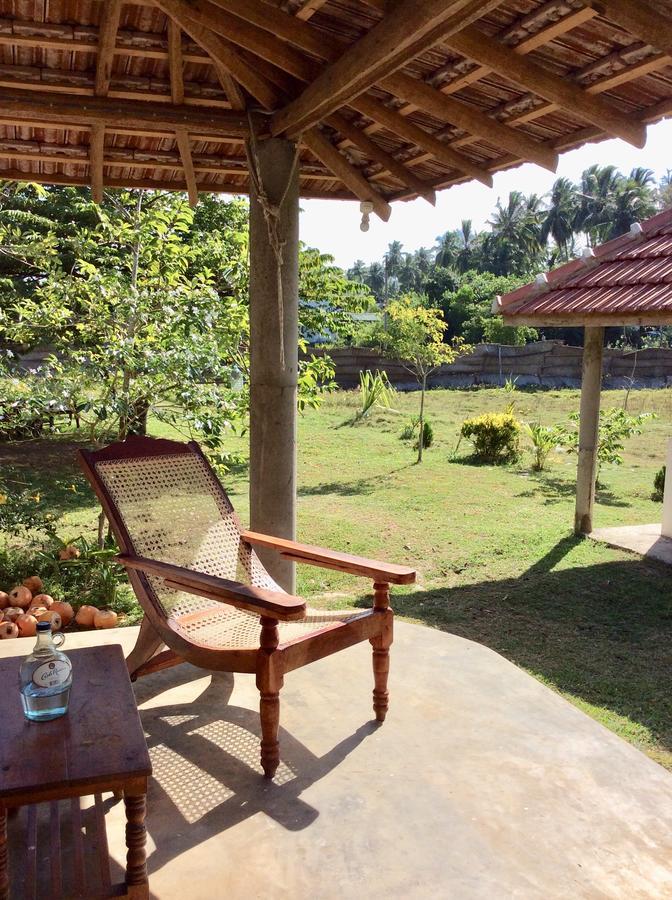 Appartamento Sunshine Cafe Tangalle Esterno foto