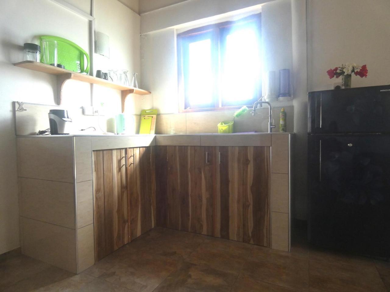 Appartamento Sunshine Cafe Tangalle Esterno foto